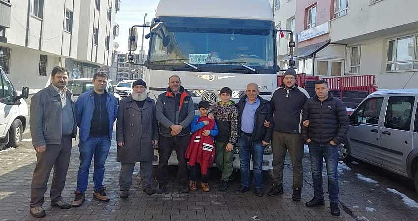 BİNGÖL’DEN SURİYE’YE 37.İNSANİ YARDIM TIRI