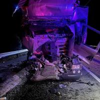 Tırla Kamyon Çarpıştı: 1 Ölü 